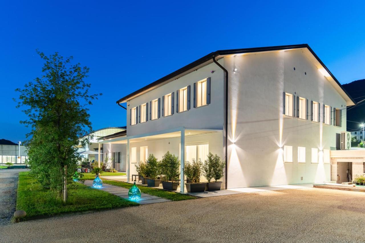Tommyhouse Hotel Борсо дел Грапа Екстериор снимка
